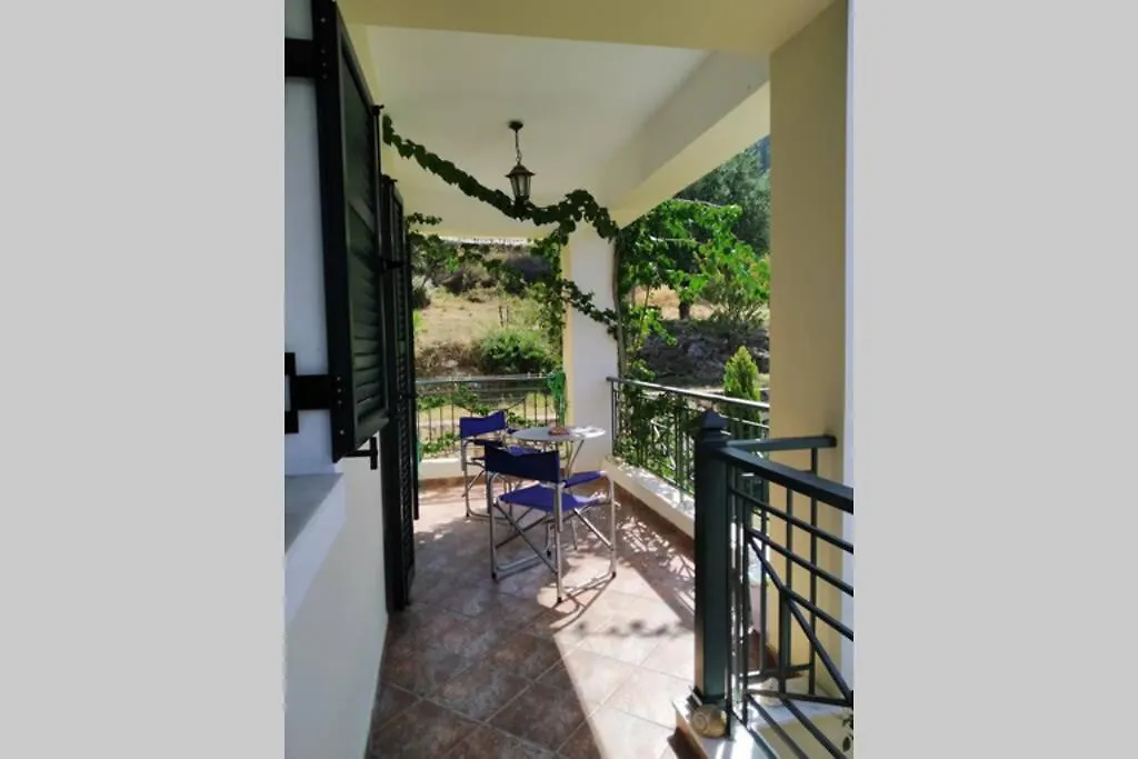 Fiorela Maisonette Sami  Greece